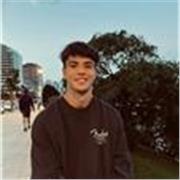 Profesor de español para extranjeros que busquen perfeccionar el idioma