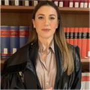 Insegnante per aiuto compiti di Diritto