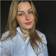 Étudiante en école de commerce en cursus anglophone donne des cours d’anglais de la primaire au lycée ainsi que des cours de SES niveau lycée