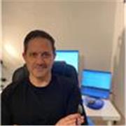 Native Spanish speaker finance executive offers Mentoring-Career Coaching, along with Spanish lessons, both in Kassel and online.
