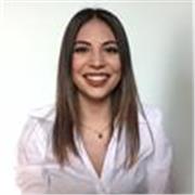 Ciao a tutti! 
Me llamo Greta soy italiana nativa e vivo en Madrid desde hace un par de años. Me encanta viajar y conocer gente de diferentes culturas. 
Tengo una licenciatura en Gestión del Turismo Cultural y hablo 4 idiomas: italiano, español, francés y