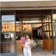 Laureata in lettere moderne, studentessa di filologia. Offro ripetizioni di latino, italiano, letteratura, storia e geografia a bambini/e di medie e ragazzi/e delle superiori. Impartisco anche lezioni a livello universitario, nell'ambito della mia facoltà
