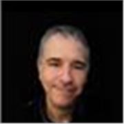 Profesor para adultos, especialista en refuerzo de conversación y pronunciación.