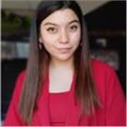 Egresada de Pedagogía en Lengua Castellana y Comunicación