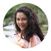 Englisch, Deutsch, Türkisch, Französisch für Kinder & Erwachsene. Als ehemals Inhaberin & Geschäftsführerin einer Nachhilfe-& Sprachschule lehrte ich Sprachen