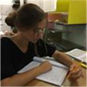 Ex studentessa di liceo classico diplomata con 100\100 impartisce ripetizioni di Latino e Greco