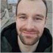 Ex-journaliste en reconversion professionnelle, amoureux d'Histoire et de la langue de Molière !