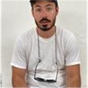 Insegnante bilingue, certificato in Advanced English (CAE) e con 10 anni di esperienza!