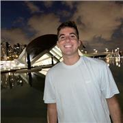 Profesor de apoyo escolar especializado en clases para niños online y presencial