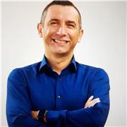 Ejecuté talleres para la Universidad Nacional de Ingeniería del Perú, y hago sesiones grupales e individuales sobre desarrollo integtal en la personalidad. Además soy Neuro Facilitador Internacional en EneagramaGame (metodología de autodesarrollo y conoci