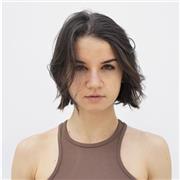 Ballerina professionista impartisco lezioni private di danza contemporanea e improvvisazione