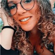 Soy una persona aplicada, que desde hace mucho tiempo doy clases de guitarra y tengo experiencia en enseñar. Todo lo que hago es porque me apasiona y siempre miro de hacer clases dinámicas y amenas. 
Puedo dar clases a alumnos de primaria y de eso