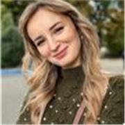 Spanish language teacher for children, teenagers, and adults, offering online lessons worldwide. 