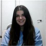 Profesora de español como lengua extranjera en una escuela. Máster en ELE y examinadora de DELE. Experiencia preparando exámenes