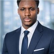 Friendly English tutor helping students improve fluency, grammar and confidence