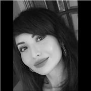 Me defino como una persona metódica, perfeccionista, responsable y amable.   Mi población puede ser desde niños hasta adultos, tengo dos grados que me permiten abarcar estudiantes de esas áreas: fisioterapia y psicología.