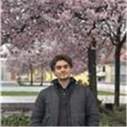 Englisch- und Deutsch-Tutor, der Menschen aller Altersgruppe unterrichtet. Russisch und Ukrainisch unterrichte ich auch sehr gerne