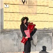 Offro ripetizioni di diritto civile, penale, procedura penale, diritto della prevenzione e sicurezza sul lavoro.
Laureata con 110.