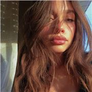 Laureata in lingue con specializzazione in traduzione offre (in presenza o online) ripetizioni d'inglese per i seguenti livelli: elementari, medie, superiori