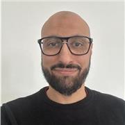 Prof à domicile donne des cours de soutien scolaire et aide aux devoirs pour élèves de primaire