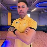 Preparador Físico/ Entrenador Personal con mas de 6 años de
experiencia en el rubro, trabajando en
Gimnasios, empresas y particular