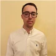 Laureato in Psicologia dello sviluppo e dei processi educativi