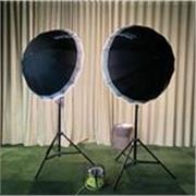 Profesora de edición audiovisual que engloba el proceso de postproducción, desde visionando de material hasta el máster final.