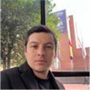 Profesor de diseño gráfico e ilustración de personajes