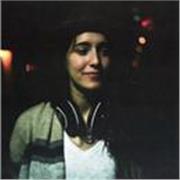 Docente creativa e interdisciplinar en comunicación y audiovisual, enfocada en inspirar a estudiantes a narrar historias con senti