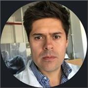 Profesor de matemáticas didáctico y divertido