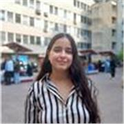 Dottoressa Magistrale in Psicologia e formata nell'ambito dei DSA, offre supporto allo studio per bambini/ragazzi a Roma e online.