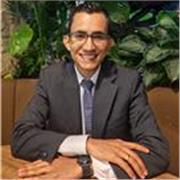 Profesor de inglés/francés/español con experiencia en clases para niños, jóvenes y adultos