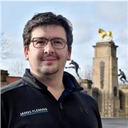 I am a Performance Nutritionist specialising in supporting athletes to enhance their performance using the power of food