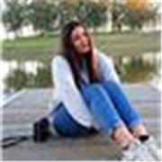 Soy una chica joven muy trabajadora y buena estudiante y con mucha cercanía con los niños