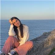 Voy a dar clase a niños y niñas con necesidades educativas especiales. Soy una persona paciente, creativa y que disfruta enseñando