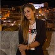 Étudiante italien en master de marketing en Erasmus à parigi donne des cours d'italien