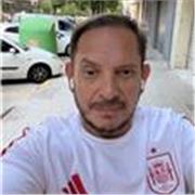 Soy extrovertido y estoy acostumbrado a liderar grupos , no tengo experiencia como tutor pero voy a aprender 
