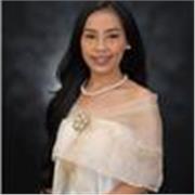 I teach English with patience and positivity, creating comfortable lessons that fit each student’s learning style.