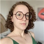 Bonjour, je suis une étudiante qui cherche un emploi et j’ai de bonne compétences en anglais qui peuvent être mise à profit ! Je