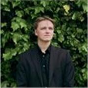 Profesor de Piano licenciado en la Royal Academy of Music, con más de 10 años de experiencia