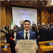 Sei alla ricerca di un insegnante serio, competente, flessibile ed efficiente in italiano, storia, geografia, diritto, economia, filosofia, inglese, spagnolo e letteratura? Non esitare a contattarmi, troveremo una soluzione!