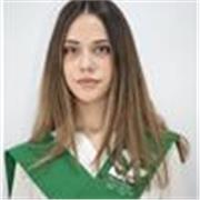 Profesora de matemáticas desde el colegio hasta bachillerato. Matriculada de honor en la materia.