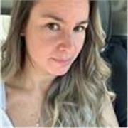 Profesora de Matemáticas dicta clases para niños desde quinto básico hasta primer año de universidad