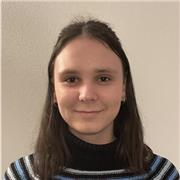 Estudiante del grado en Estudios Literarios en la Universitat de Barcelona. Clases de lengua y literatura a niños y adolescentes