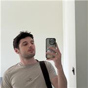 Laureando in Fisica, con varie attenzioni, impartisce ripetizioni di materie scientifiche, umanistiche e linguistiche (DE,ES,EN)