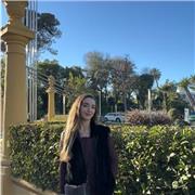 Licenciada en Biología, con experiencia en dar clases particulares a niños y jóvenes.