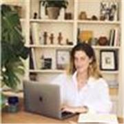 Psicóloga colegiada y especializada en Coaching Personal.Me apasiona acompañar el desarrollo personal y la inteligencia emocional.