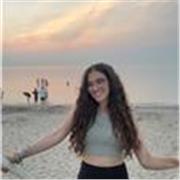 Studentessa certificata C1 in inglese, ho vissuto 1 anno negli Stati Uniti e sono disponibile ad aiutare con tutte le skills