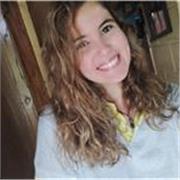 Ingeniera como profesora de apoyo para distintos niveles de clases de matemáticas