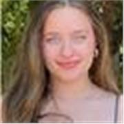 Soy una persona reflexiva y con vocacion por la docencia, especializada en idiomas, historia, literatura y en economía.